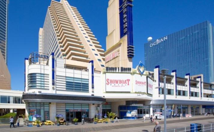 Huge Beachfront Condo Cozysuites At Showboat Atlantic Stadt Exterior foto
